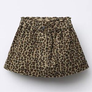 Only worn once! Zara Animal Print Skirt with Pockets